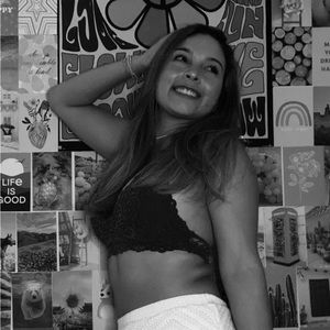 Meet your Posher, Daniela